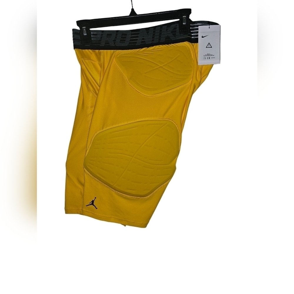 Nike Jordan Mens Pro Hyperstrong 5-Pad Basketball Shorts Yellow 2XL-T BQ2724-728